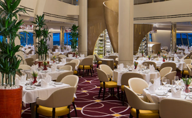 Restaurant onboard ms Nieuw Statendam